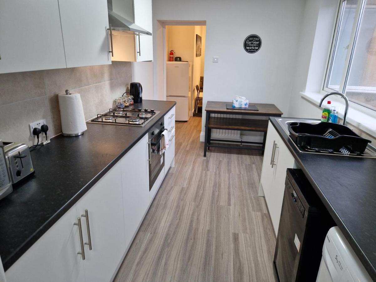 Birtley'S Diamond 3 Bed Apt, Sleeps 6 Guests Birtley  Eksteriør bilde
