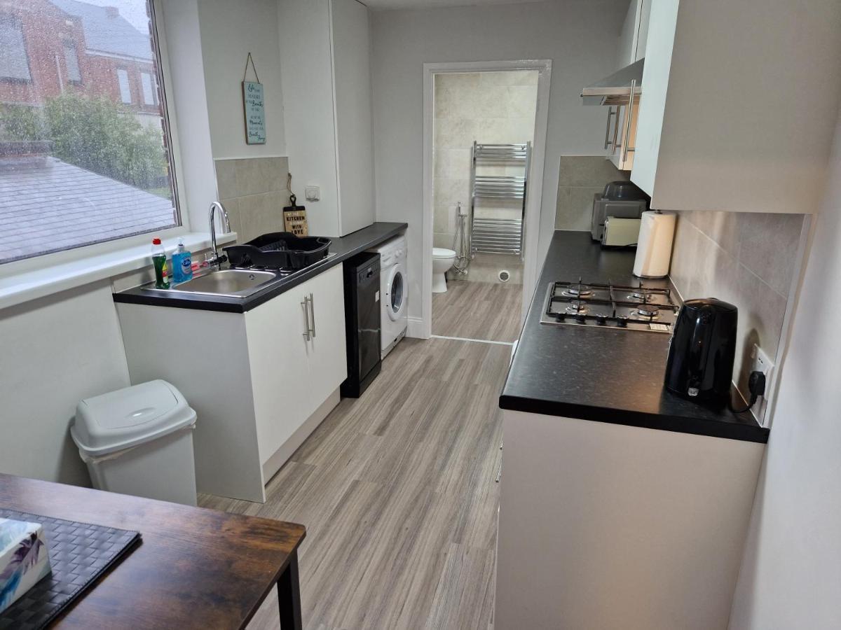 Birtley'S Diamond 3 Bed Apt, Sleeps 6 Guests Birtley  Eksteriør bilde